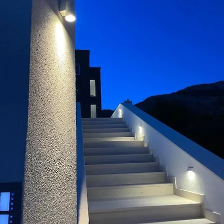 Bofor Apartmán Kuciste